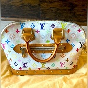 💯% Authentic Louis Vuitton Alma Murakami blanc